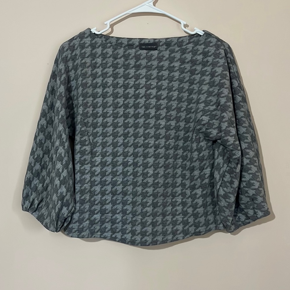 Cropped sweater